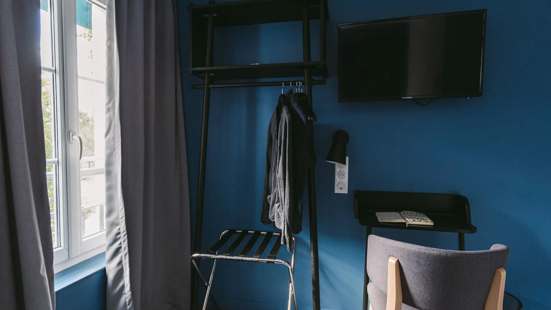 Le Petit Cosy Hotel Париж