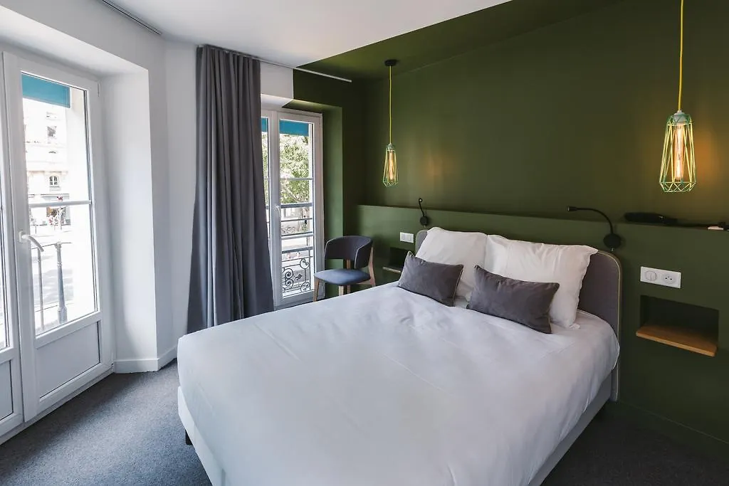 ***  Le Petit Cosy Hotel Париж Франция